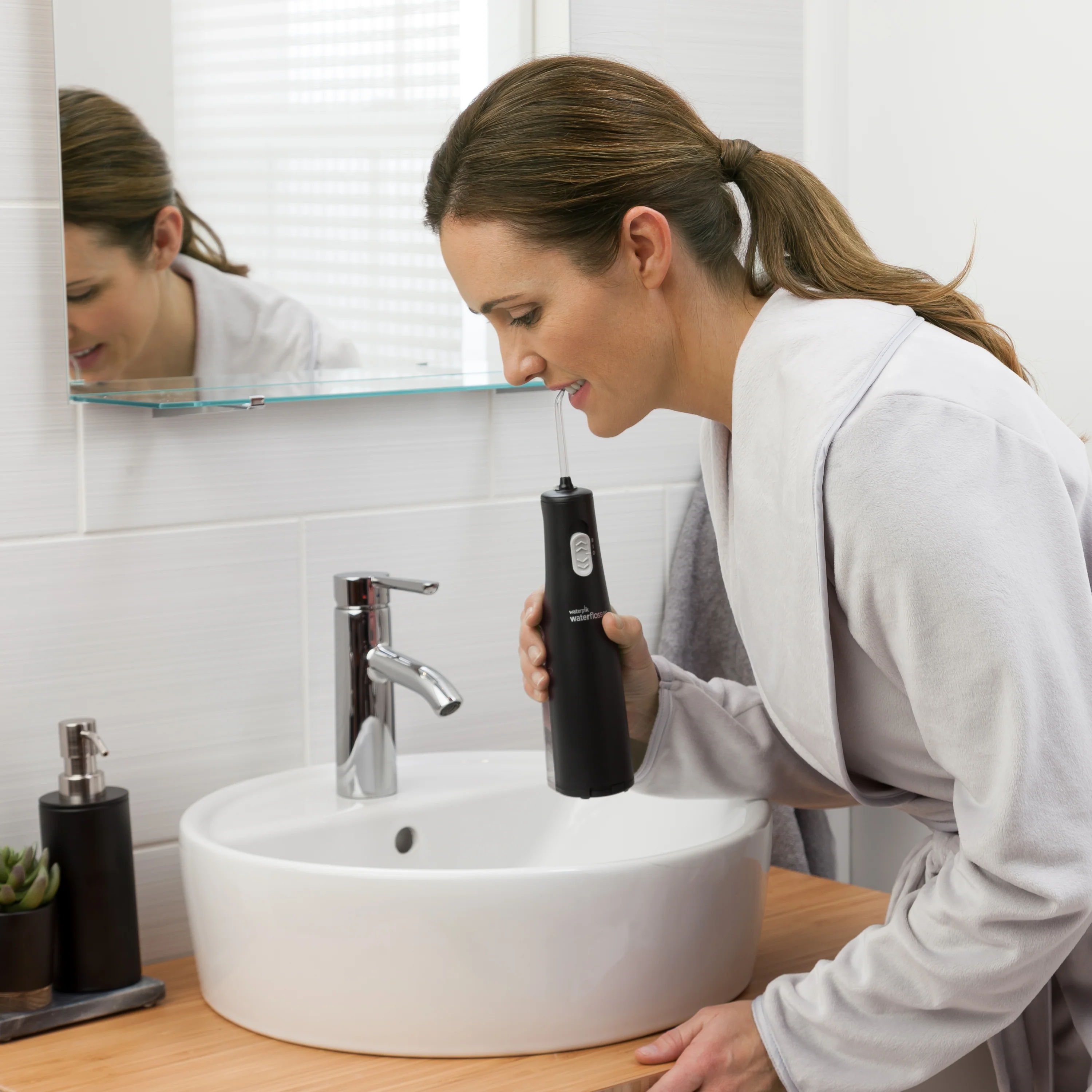 Cordless Express Water Flosser - Image 3