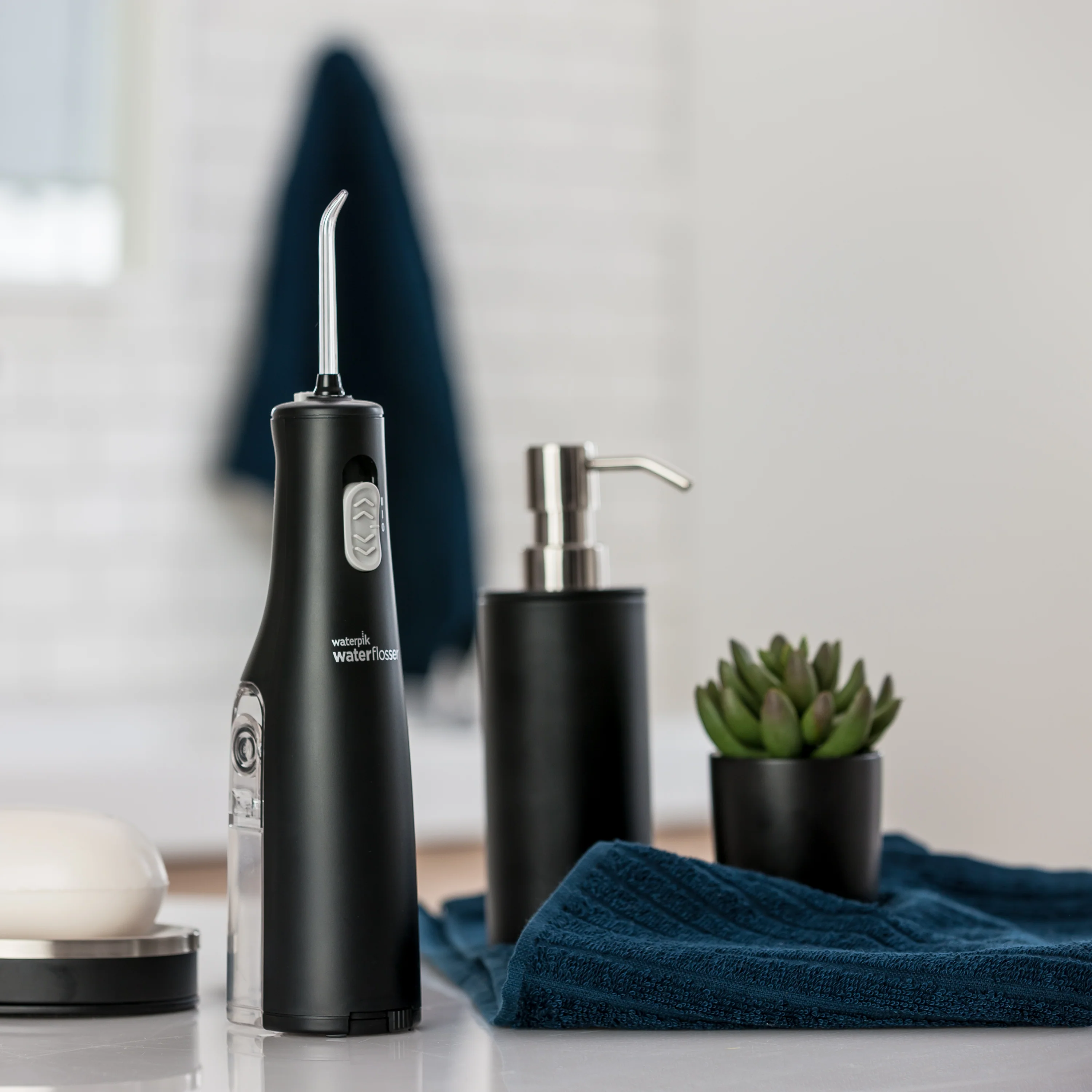 Cordless Express Water Flosser - Image 6